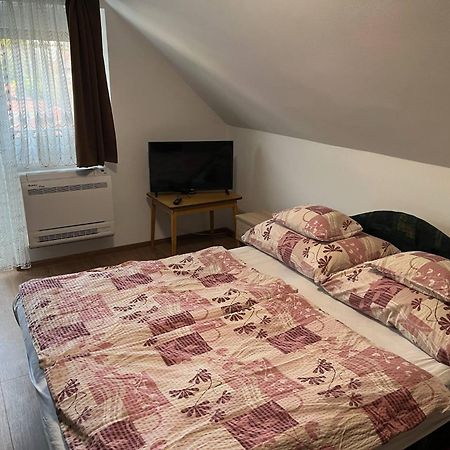 Апартаменты Talaber Vendeghaz Вонярцвашхедь Экстерьер фото
